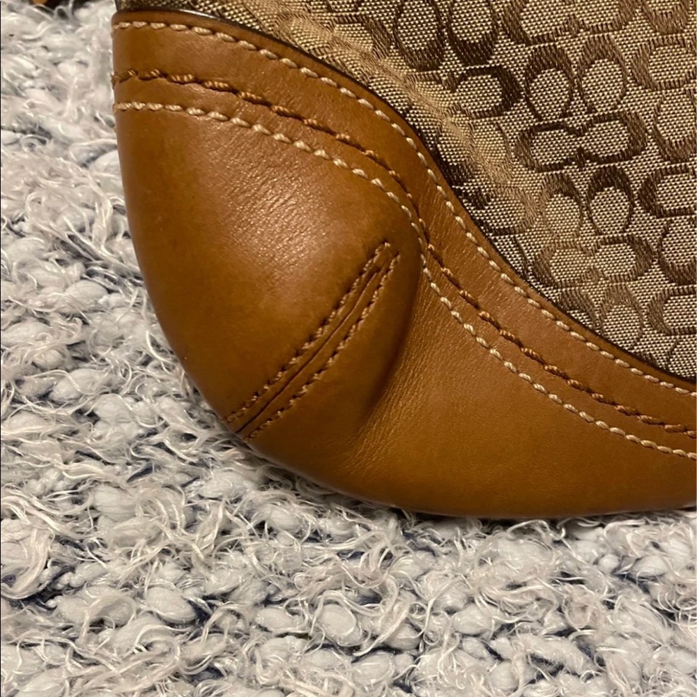 Coach Handbag - Picture 6 of 9